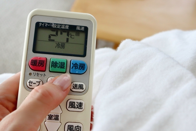 エアコンが冷えない原因は?_見落としがち!リモコンの設定や自動モード