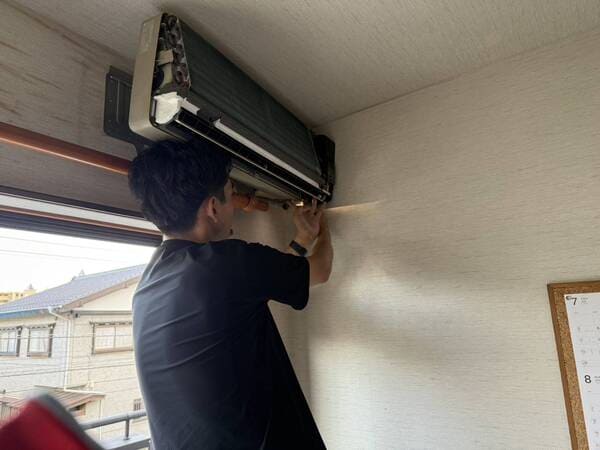 神奈川県横浜市_エアコン取外し_室内機撤去