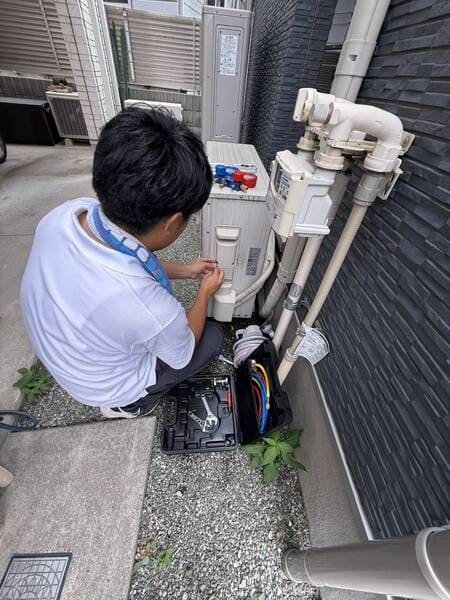 神奈川県横浜市_エアコンガス補充_室外機調整